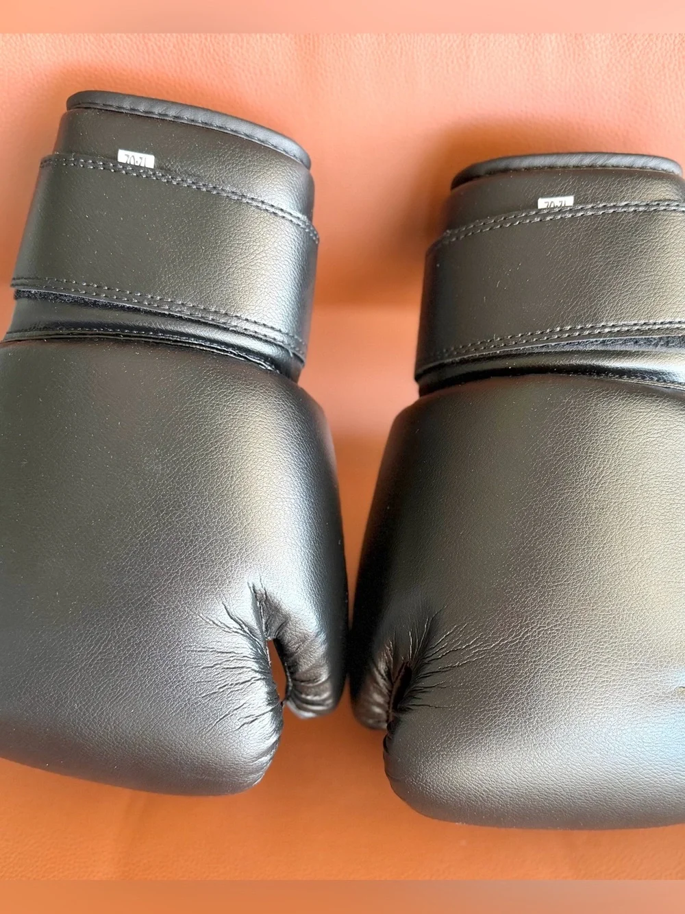 Like New! Boxing Gloves Kids Women Men MMA Sparring, Muay Thai, Kickboxing 12oz
